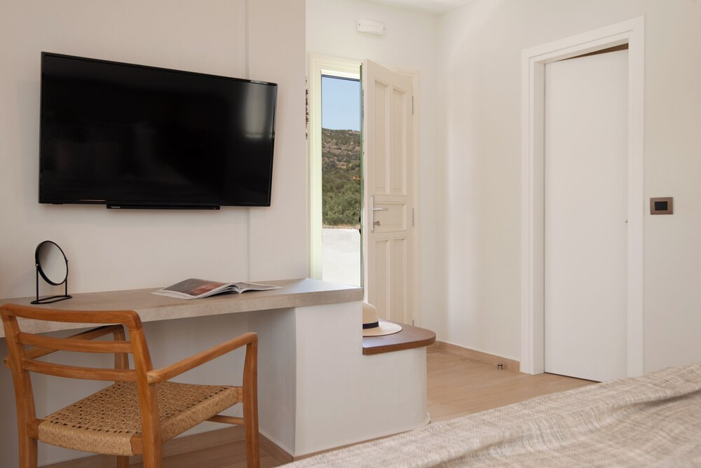 Edem Hotel Apartments 14/72
