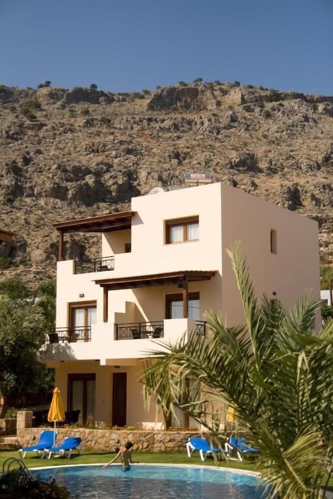 Blue Dream Luxury Villas 4/60