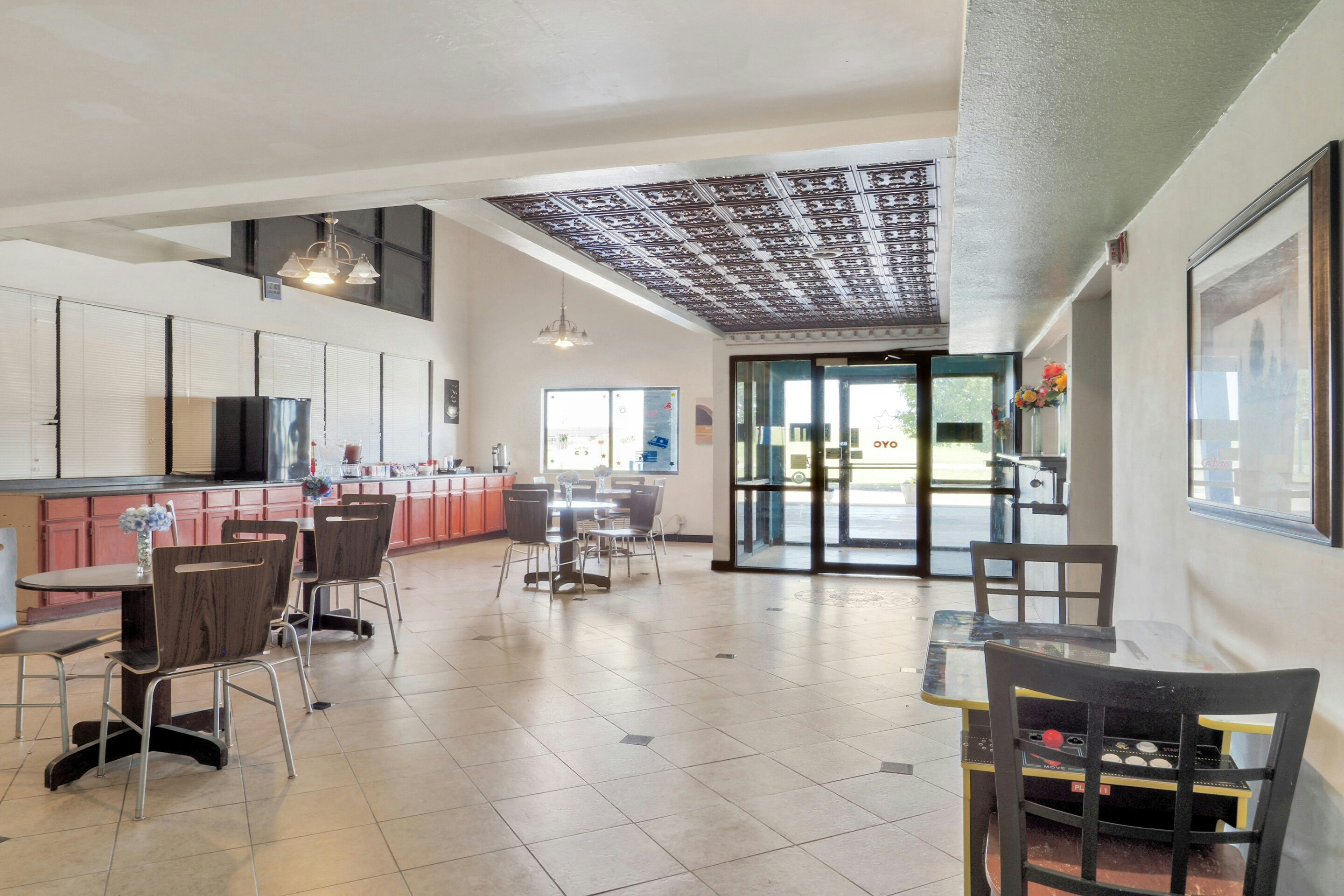 Lonestar Inn Suites, Erick OK Hwy 40 12/16