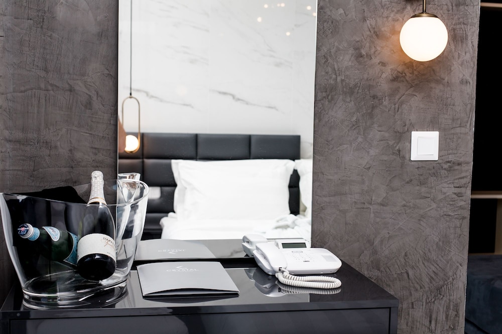 Crystal Villas & Suites 26/39