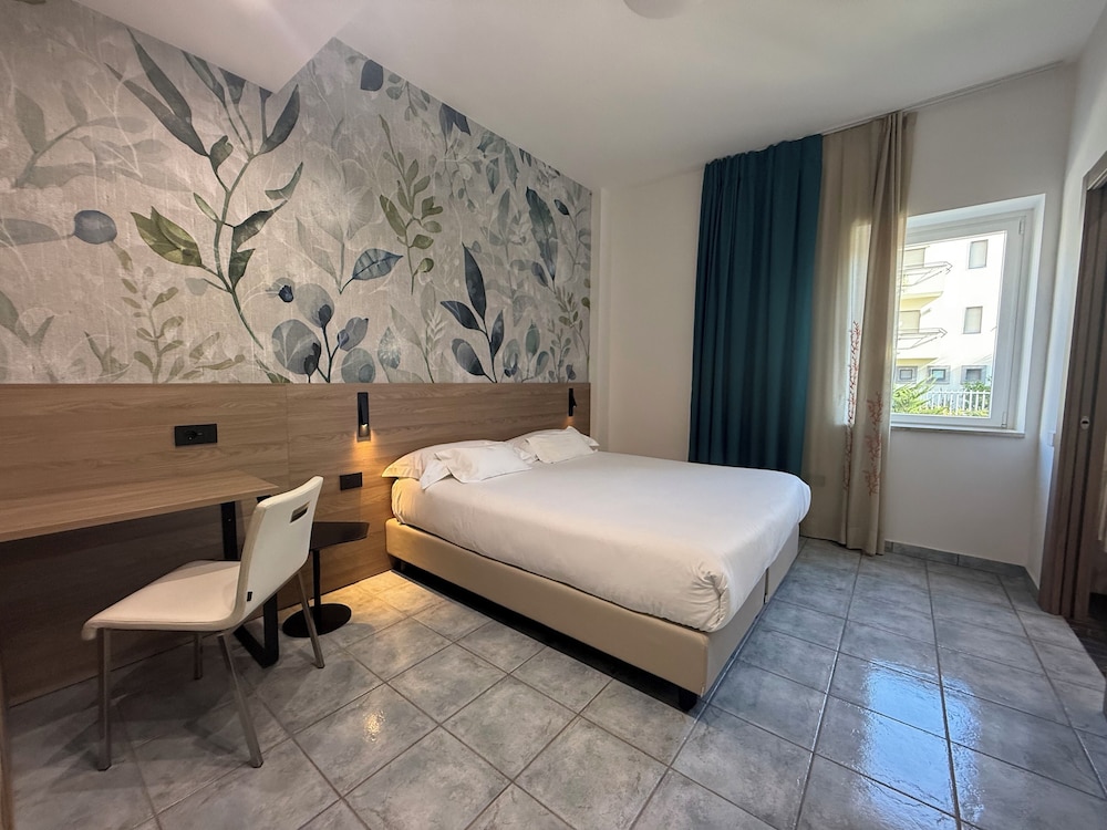 Hotel Maiuri 19/49