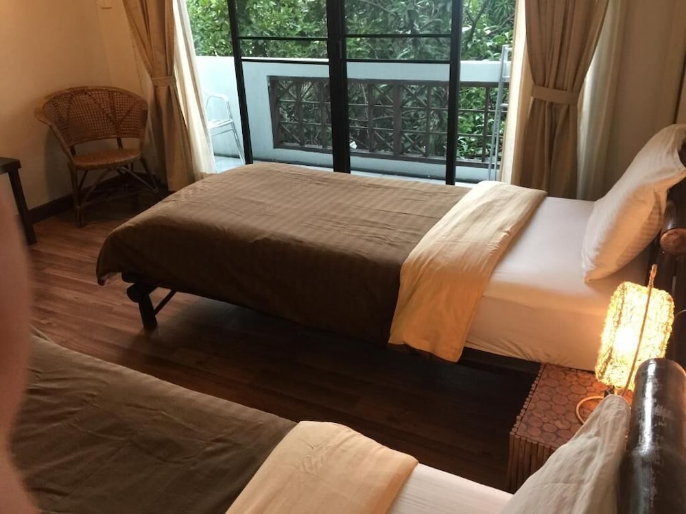 Lamphu House Bangkok 24/50