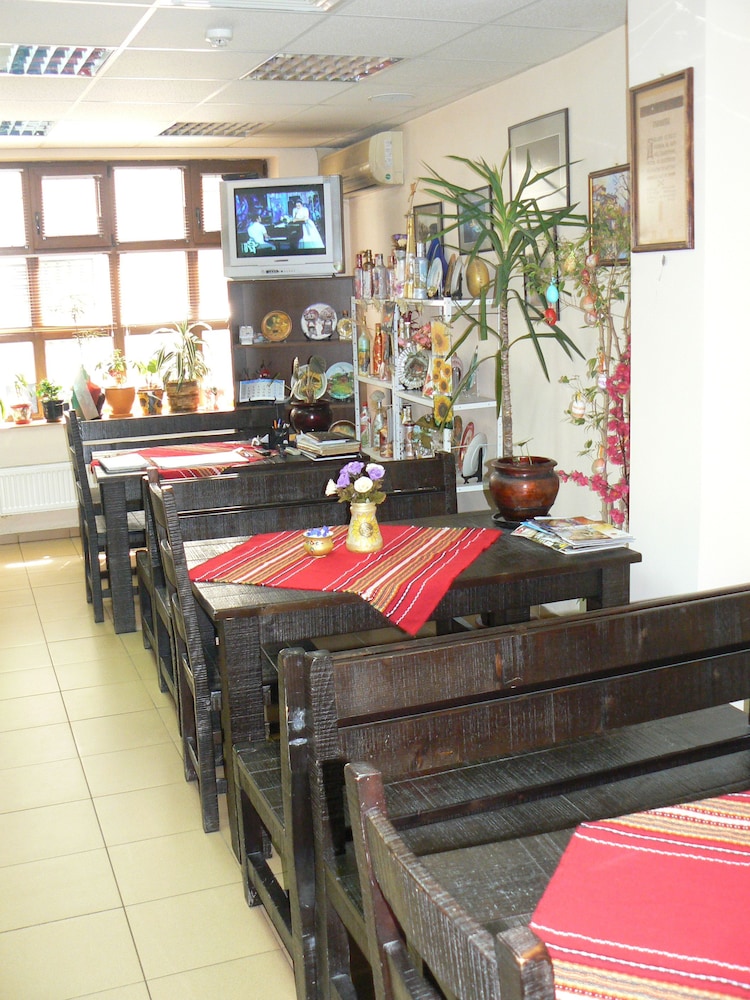 Hotel Varusha 37/43