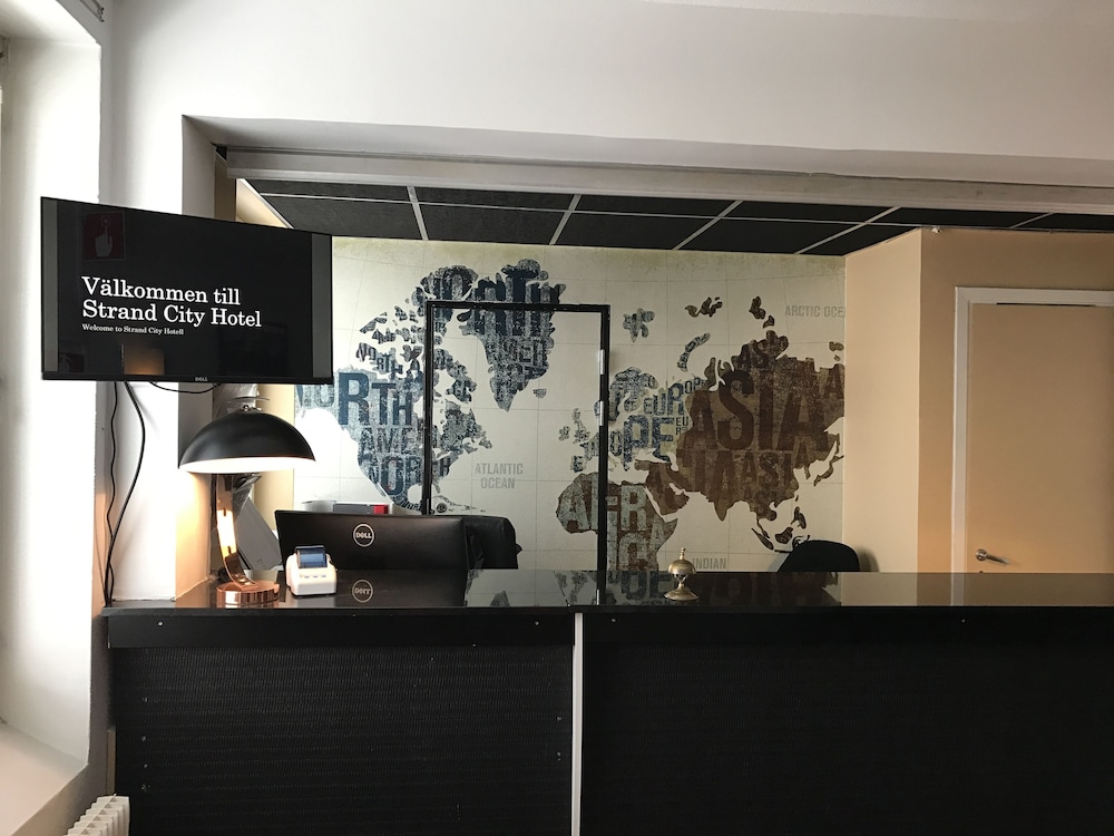 Strand City Hotell 7/50