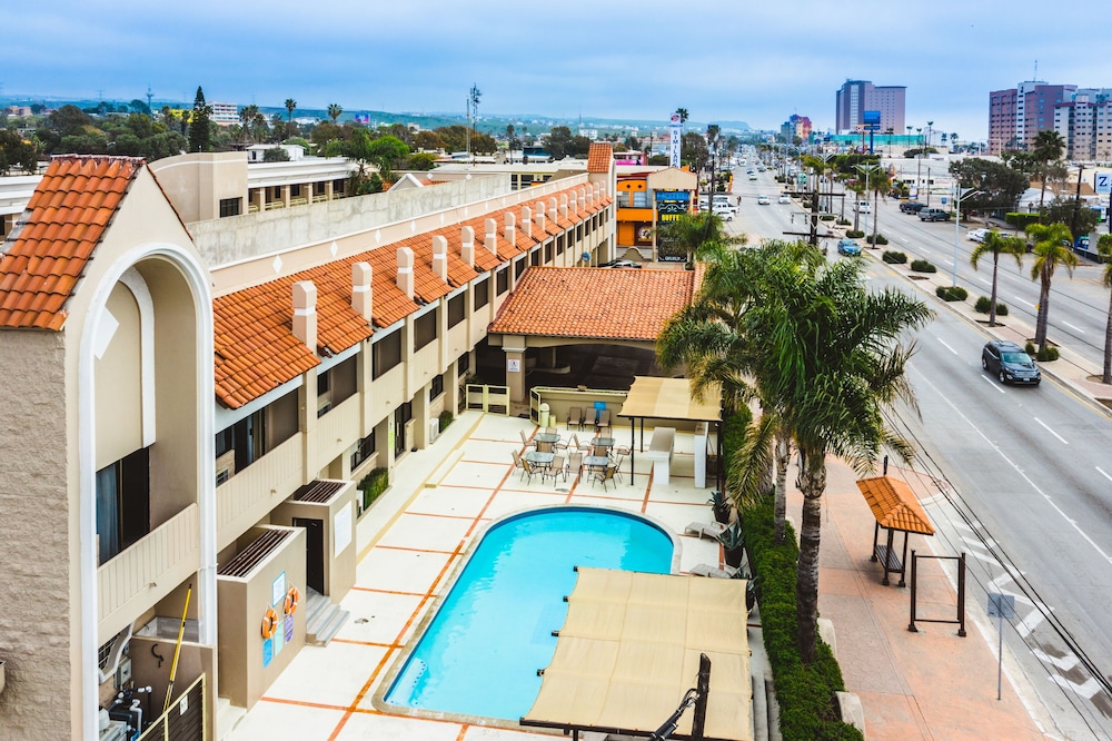 Brisas Del Mar Rosarito 35/50