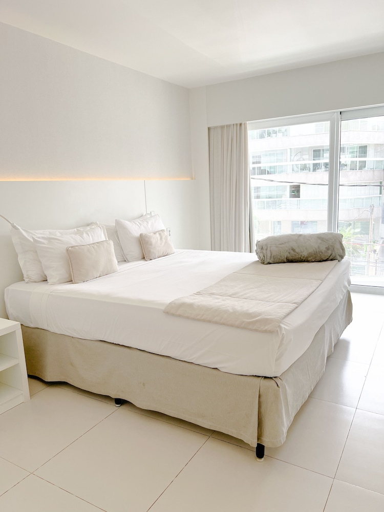Cdesign Hotel 12/75
