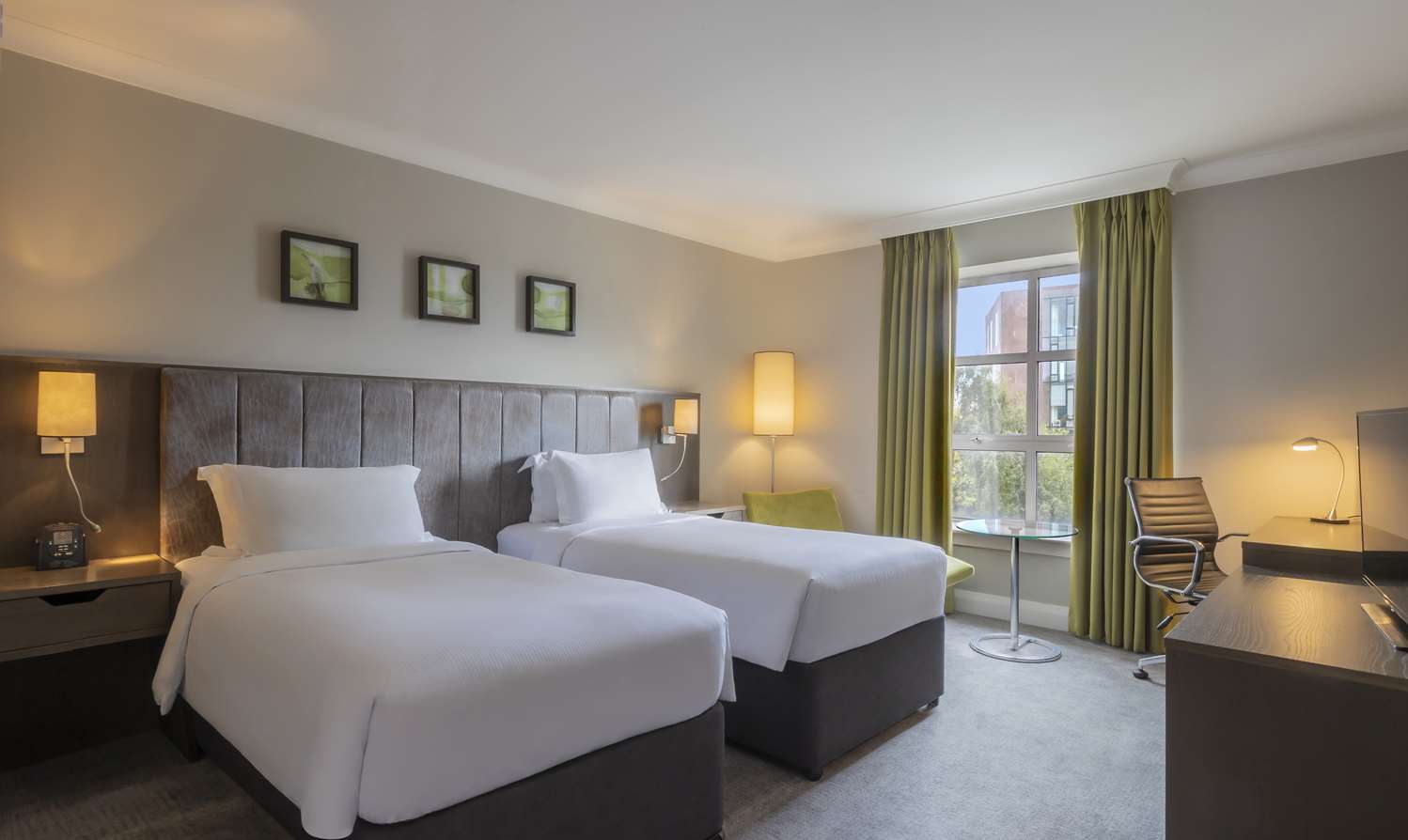 Room, Twin Beds, Canal View