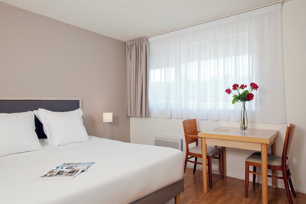 Sejours & Affaires Poitiers Lamartine 9/22