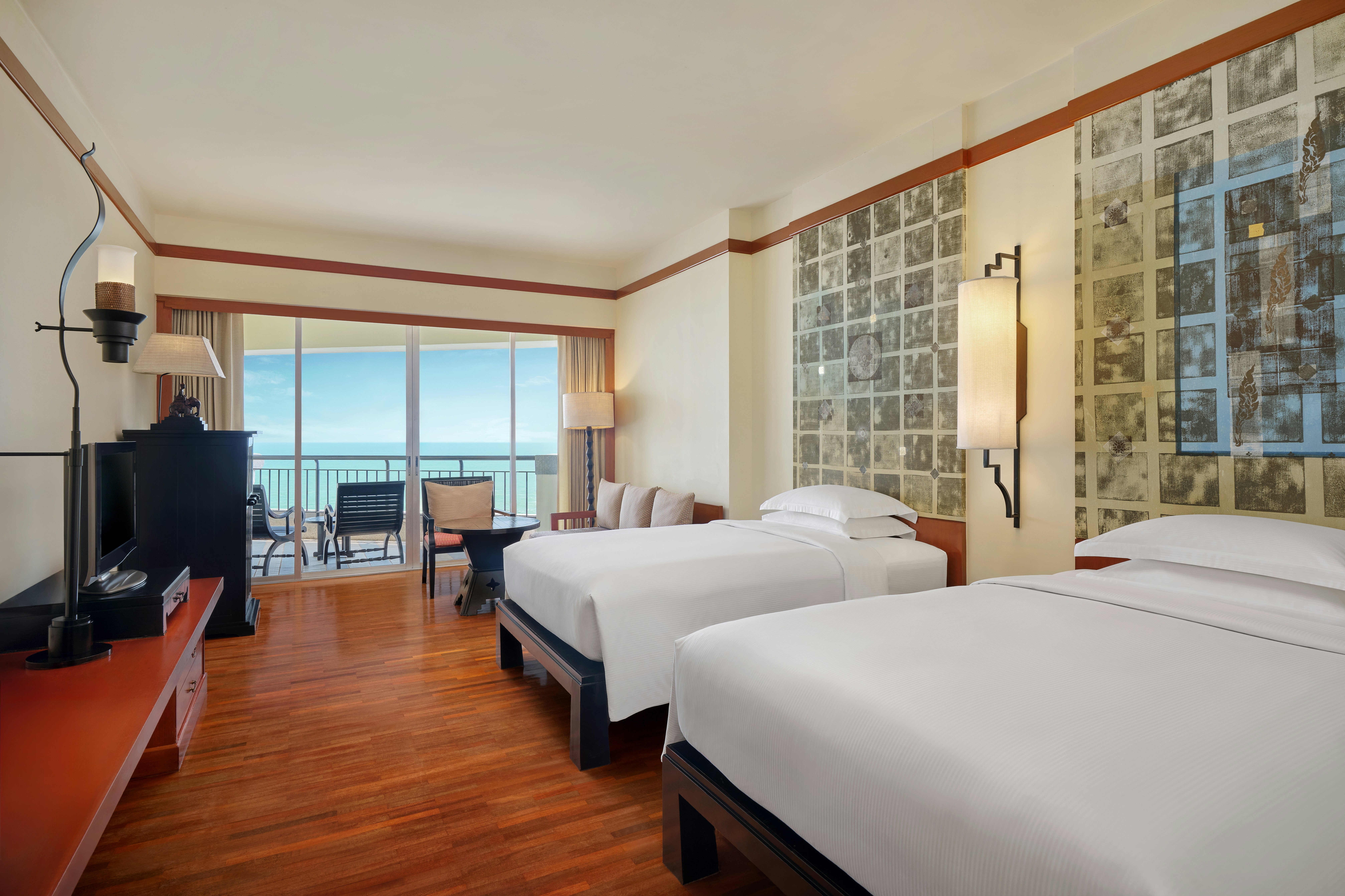 CLASSIC, TWIN BEDS, OCEAN VIEW
