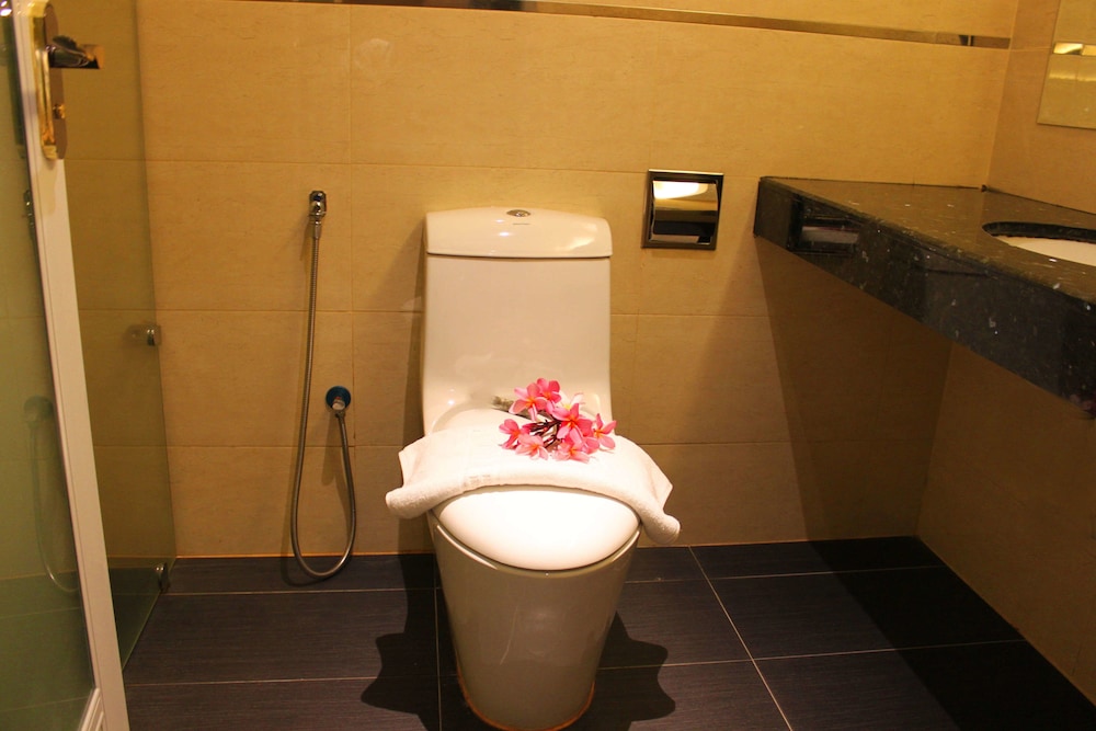 Hotel Time Nilai 37/61