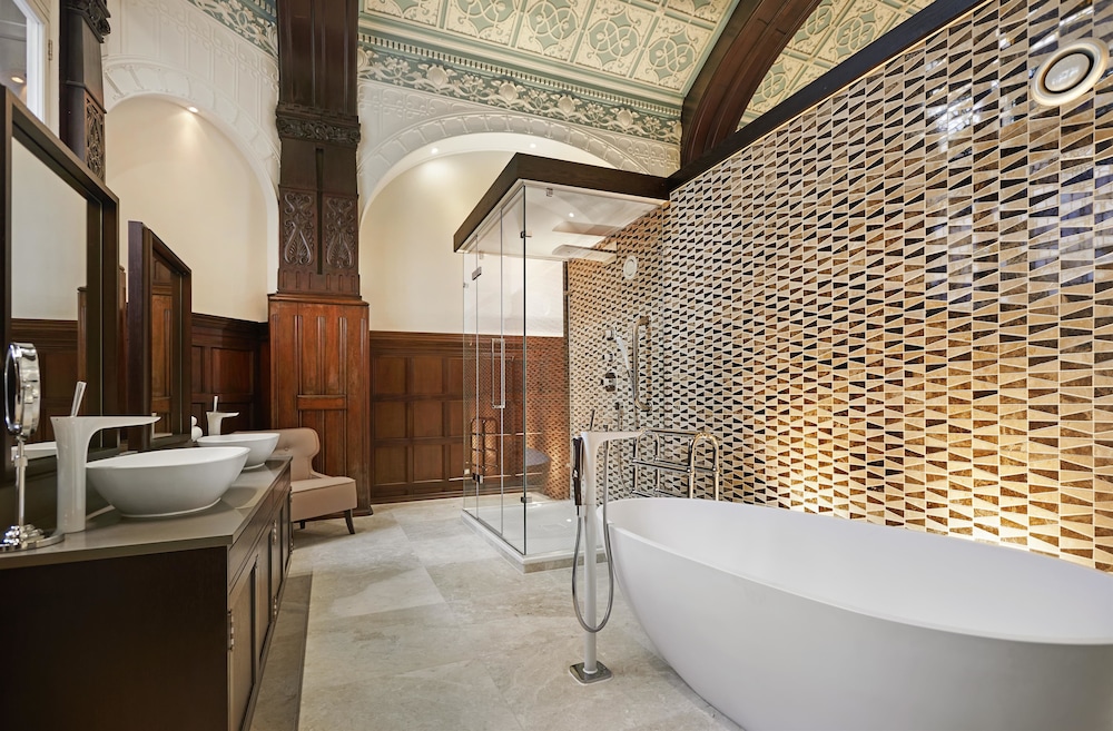 DoubleTree by Hilton Hotel & Spa Liverpool 25/45