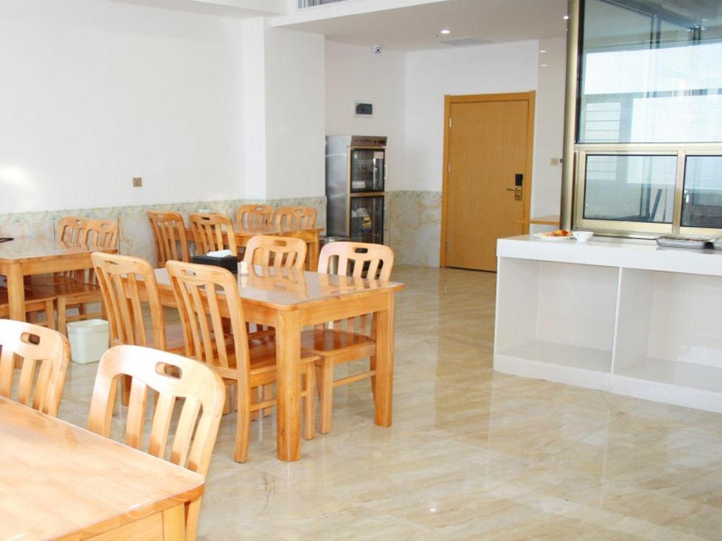GreenTree Inn Yulin South Changcheng Road Business Hotel 20/21