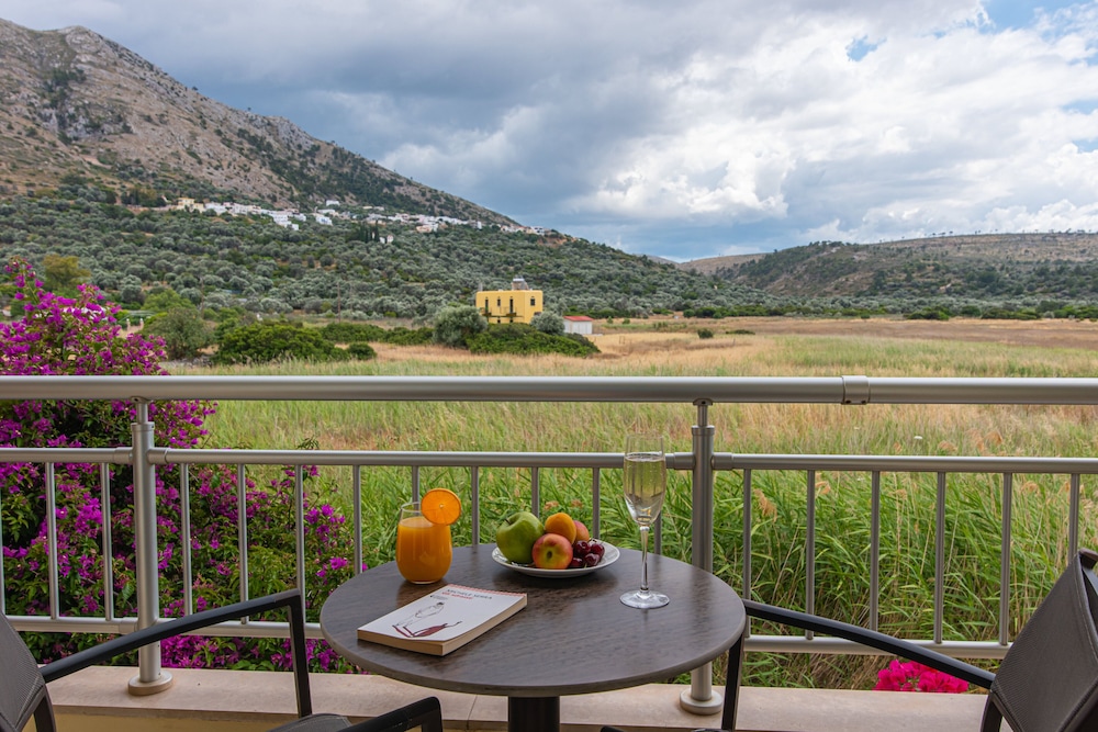Almiriki Chios Rooms & Apartments 48/66