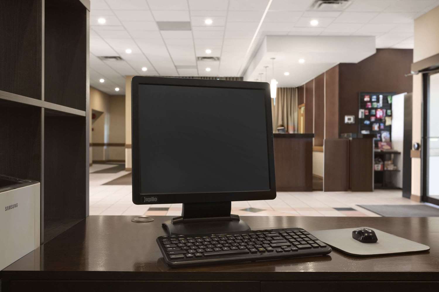 Travelodge by Wyndham Edmonton West 45/53