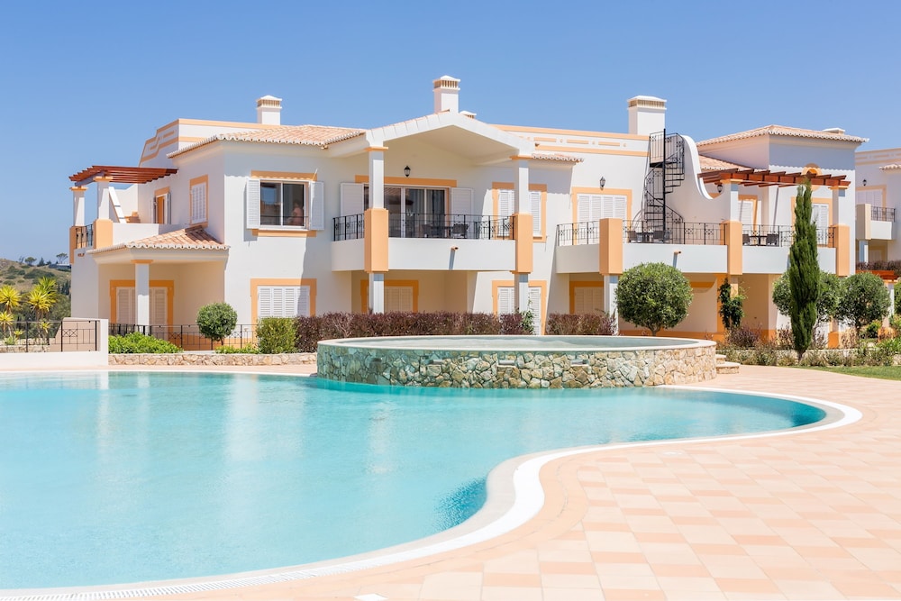 NAU Salema Beach Village 2/50