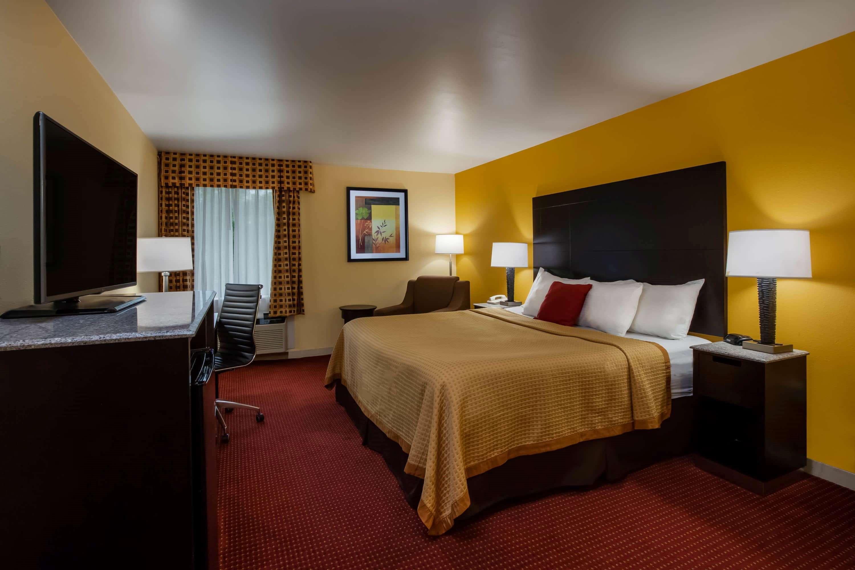 Days Inn by Wyndham Donegal 17/33