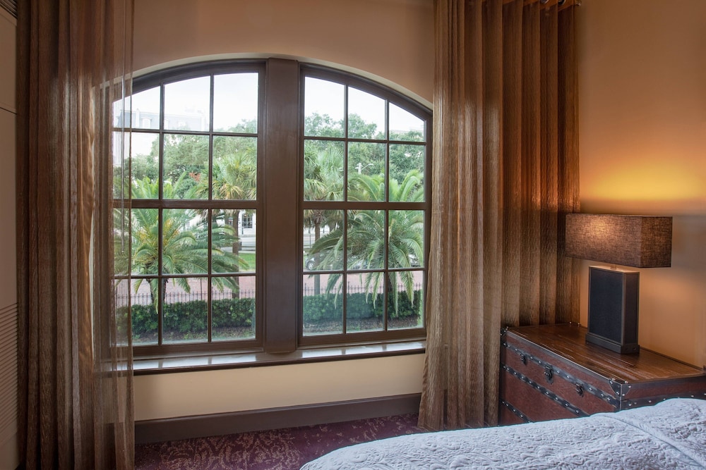 The Bohemian Hotel Savannah Riverfront Autograph Collection 17/32