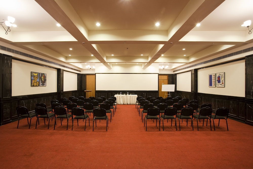Lemon Tree Hotel Indore 45/57
