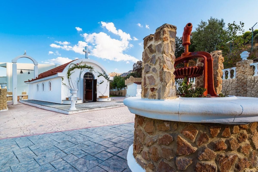 Lindos White Hotel & Suites 41/47