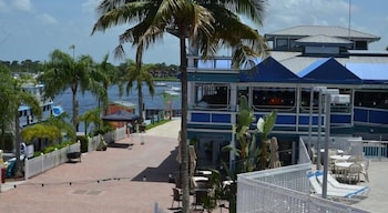 Pirates Cove Resort and Marina 10/36