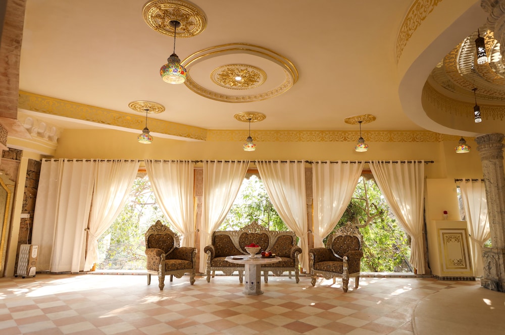 Lohagarh Fort Resort 12/91
