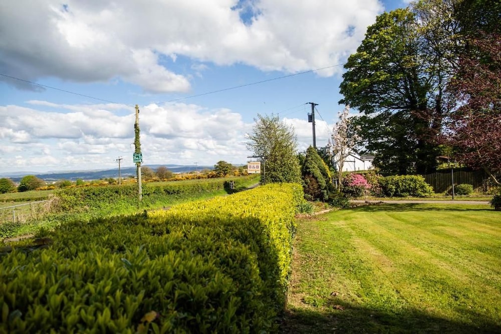 Groarty House Manor B B 54/65