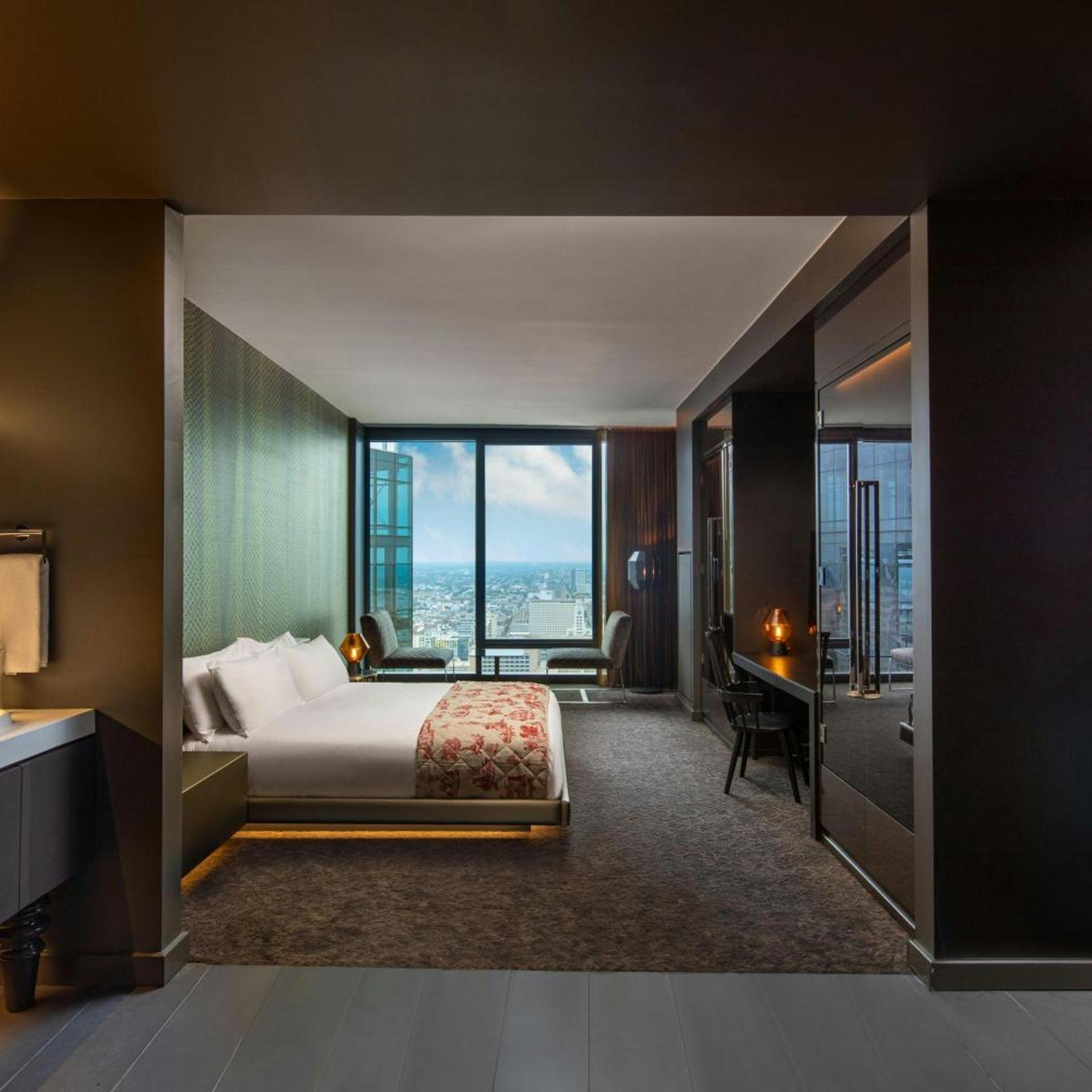 Fantastic, Suite, King Bed, City View