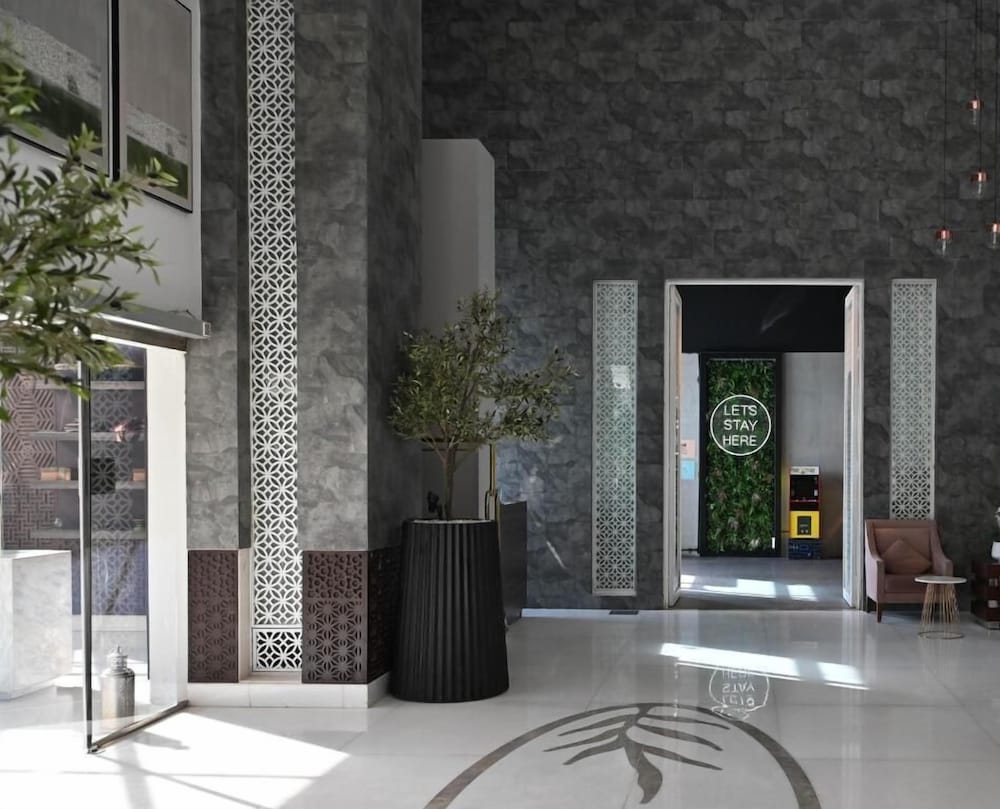 Ayan furnished units and Suites 6/50