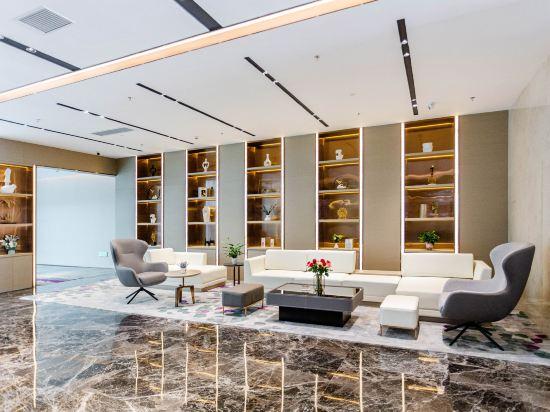 Lavande Hotel (Shenzhen Nanshan Science and Technology Park Vanke Cloud City) 22/53