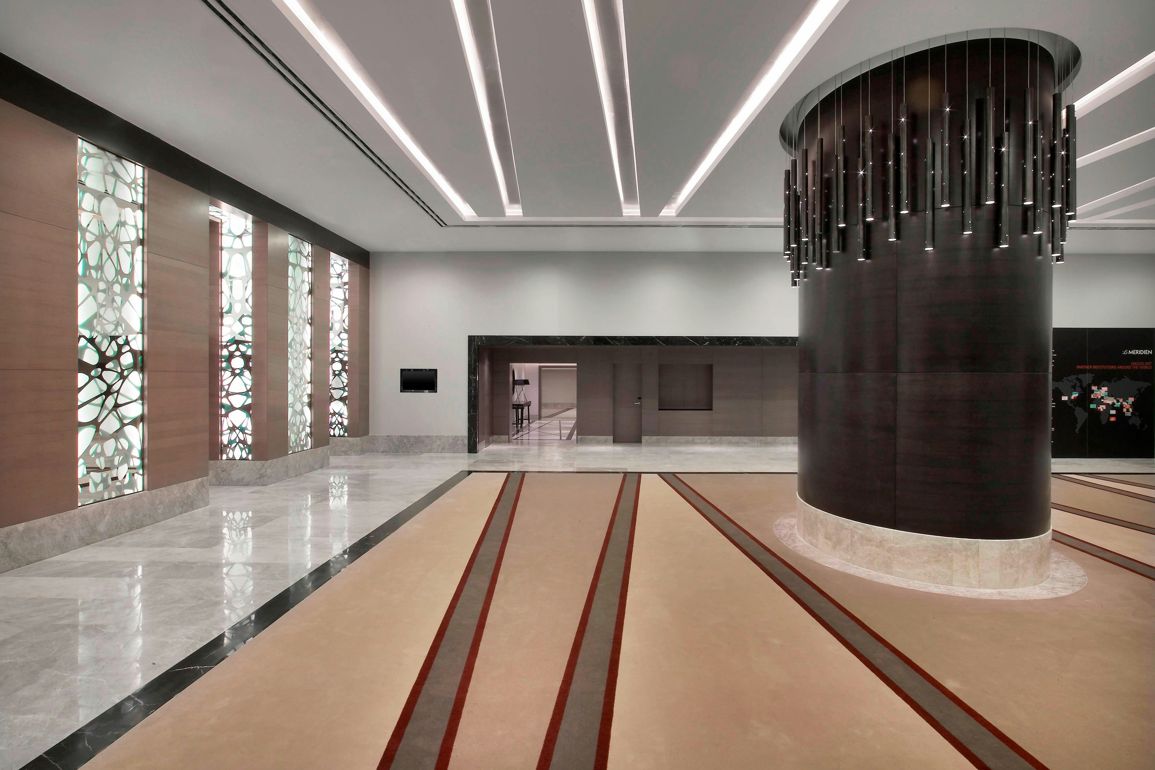 Lobby at Le Meridien Istanbul Etiler, ISTANBUL