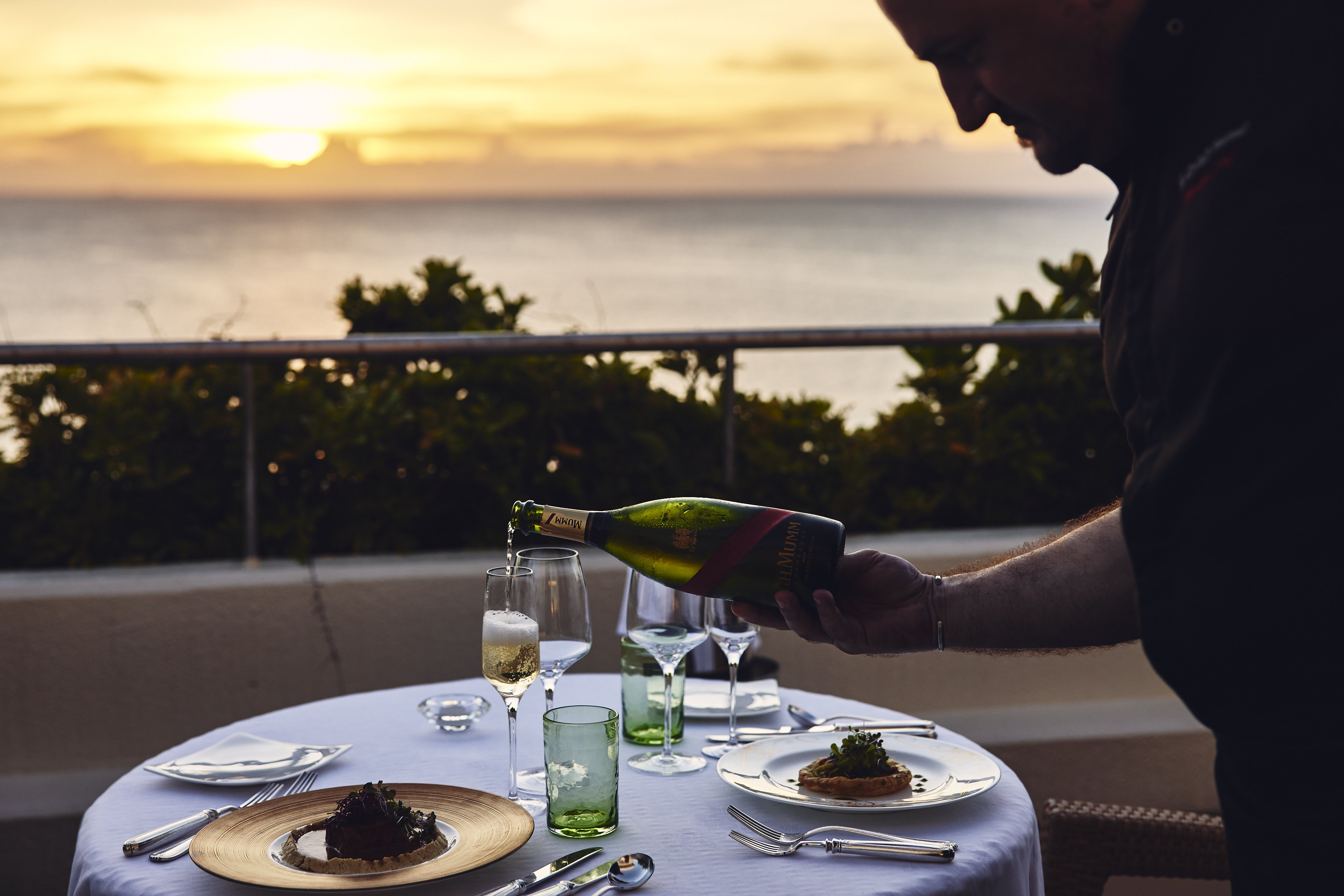 Ana Intercontinental Manza Beach Resort 56/77