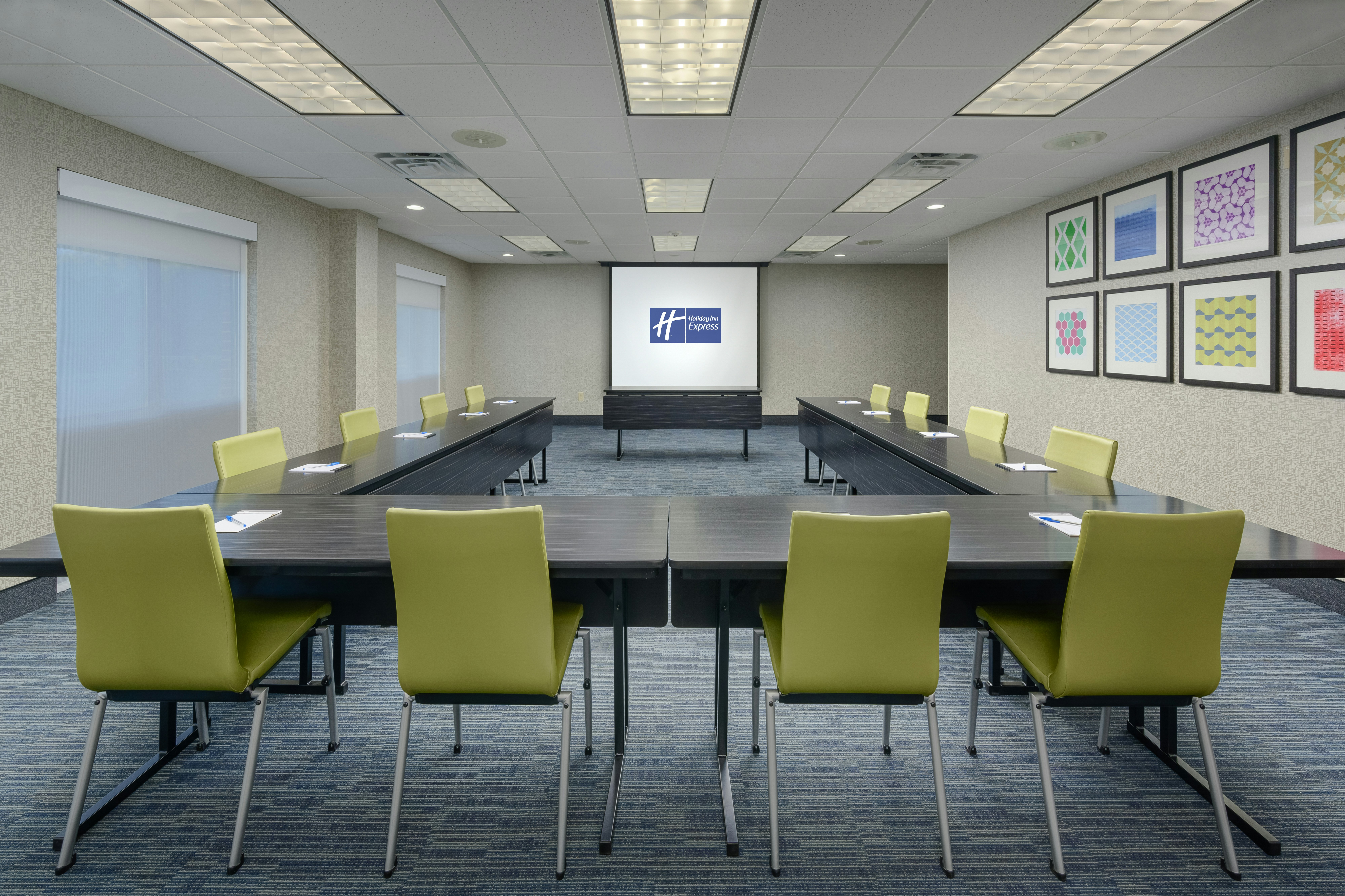 Holiday Inn Express Hotel & Suites Tullahoma 38/47