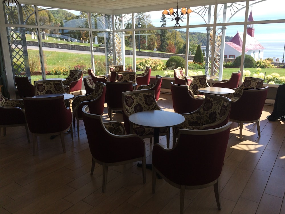 Tadoussac Hotel Seasonal Hotel 53/72