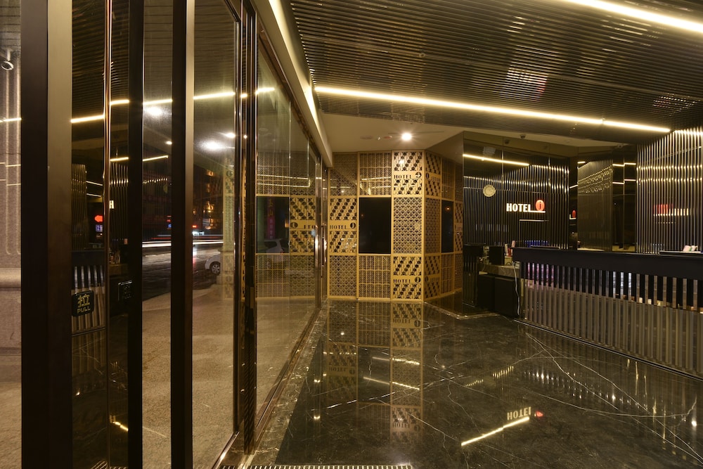 Hotel J 7/54