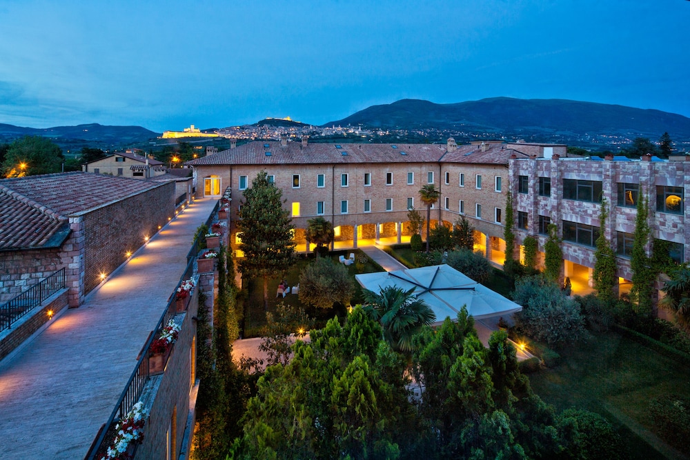 HOTEL CENACOLO(formerly Ora Hotel Cenacolo) in ASSISI