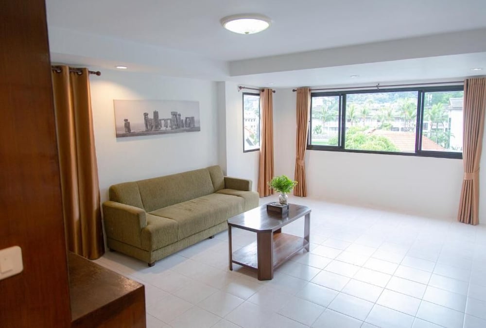 RoomQuest The Beach Kalim 33/36