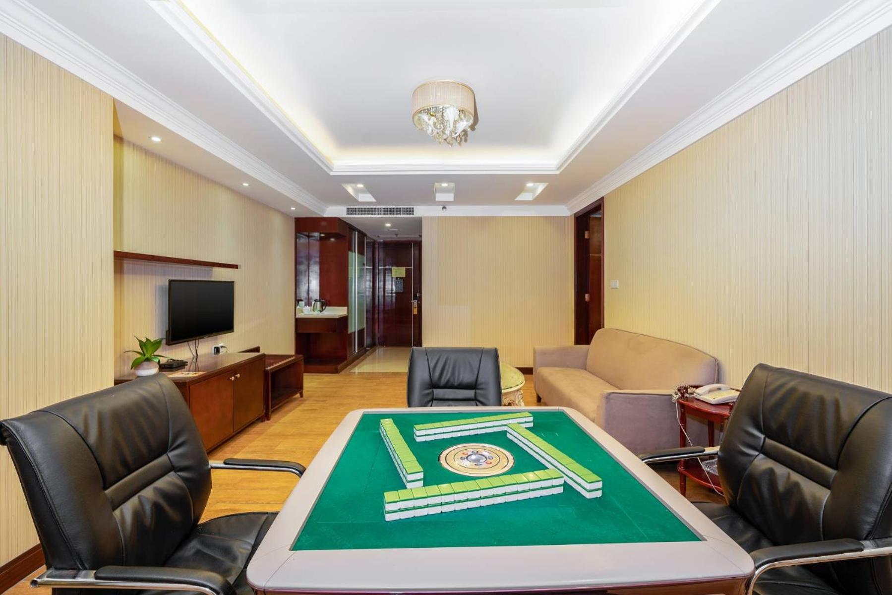 Vienna Hotel (Dongguan Houjie Convention and Exhibition Center) 64/75