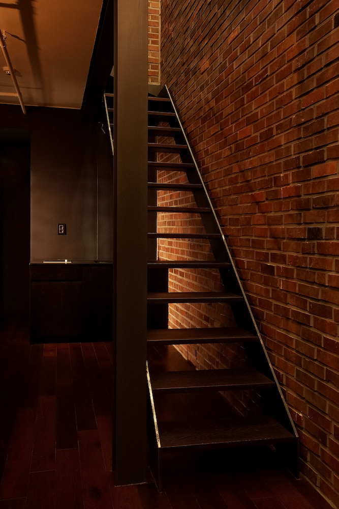 Lee Design Hotel 55/74