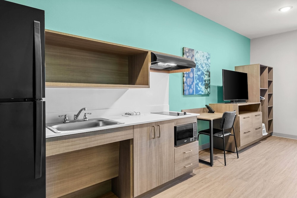 ECHO Suites Extended Stay by Wyndham Conyers 27/37