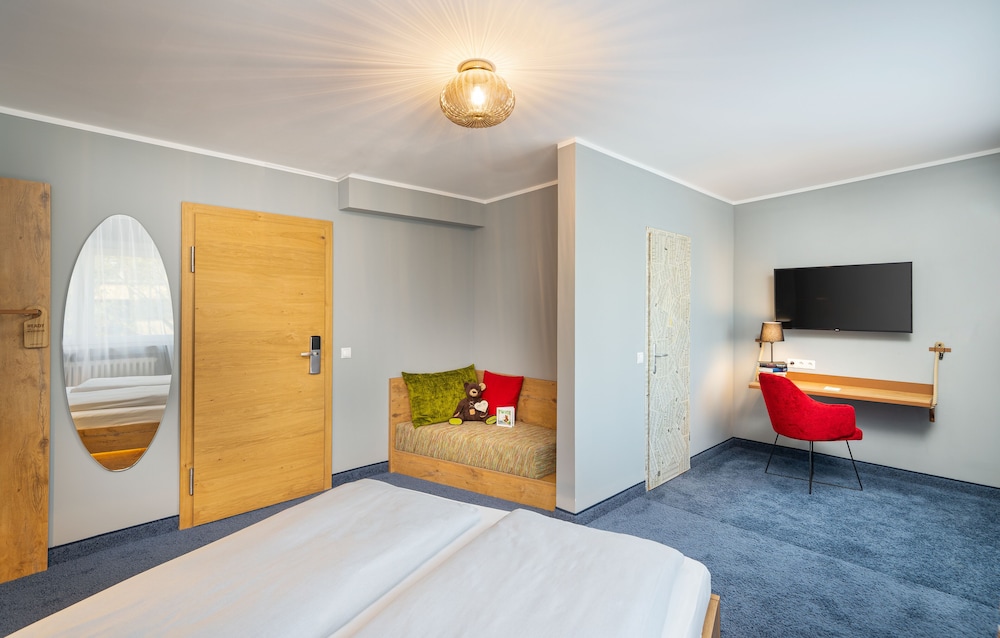 COMFORT, DOUBLE BED