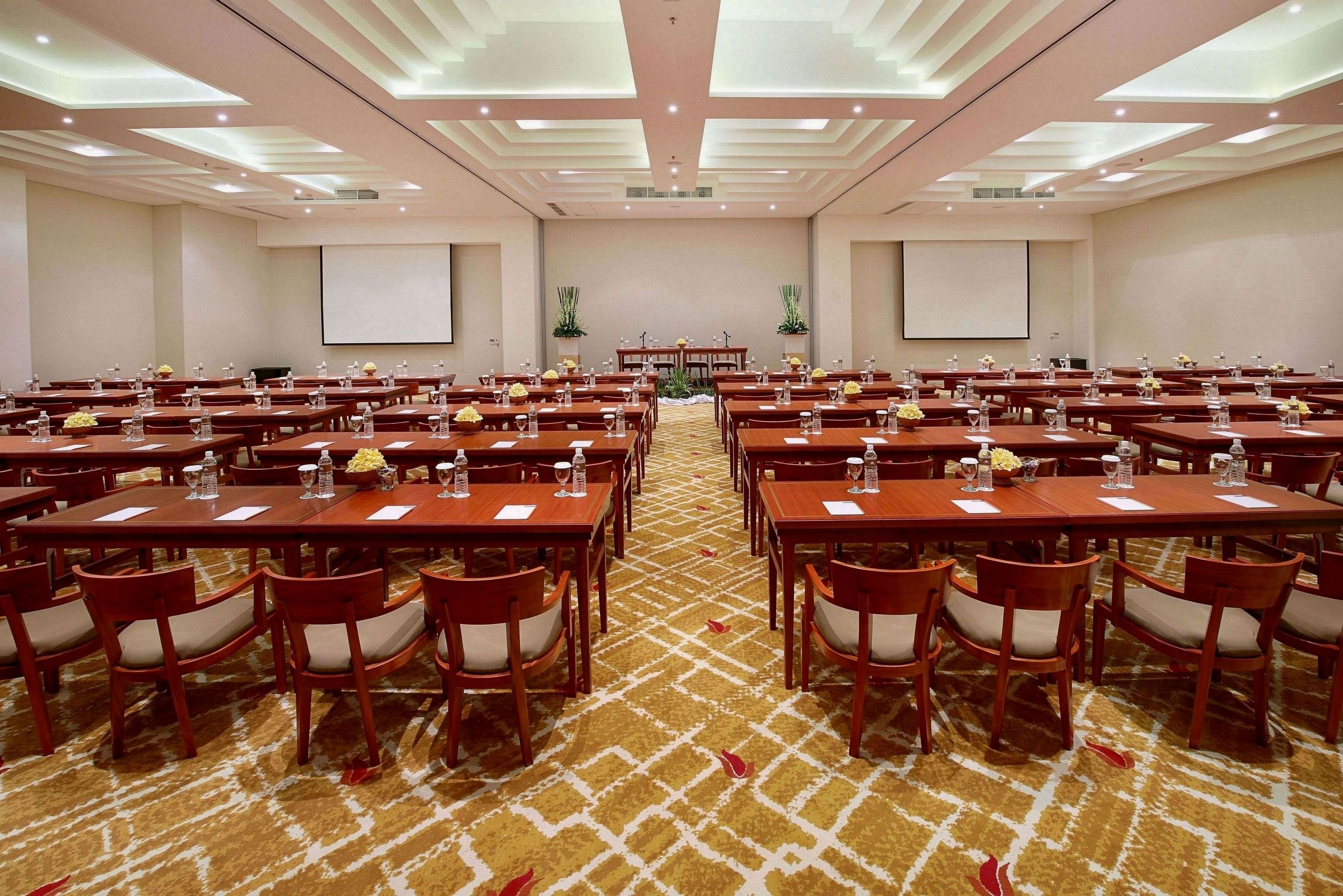 The Bandha Hotel & Suites 102/107