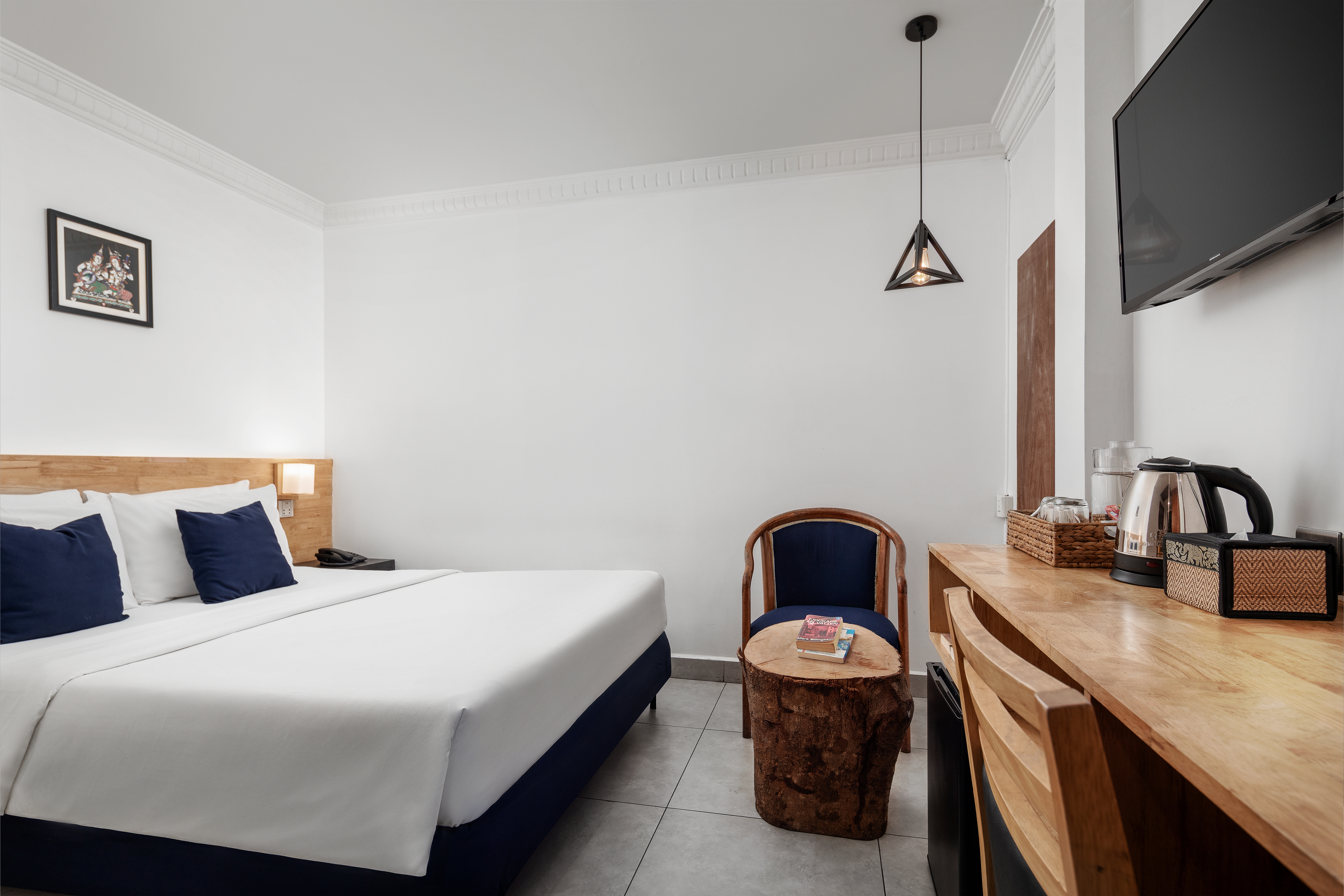 Standard, Double Bed, No Window، Pacific Hotel 2/10