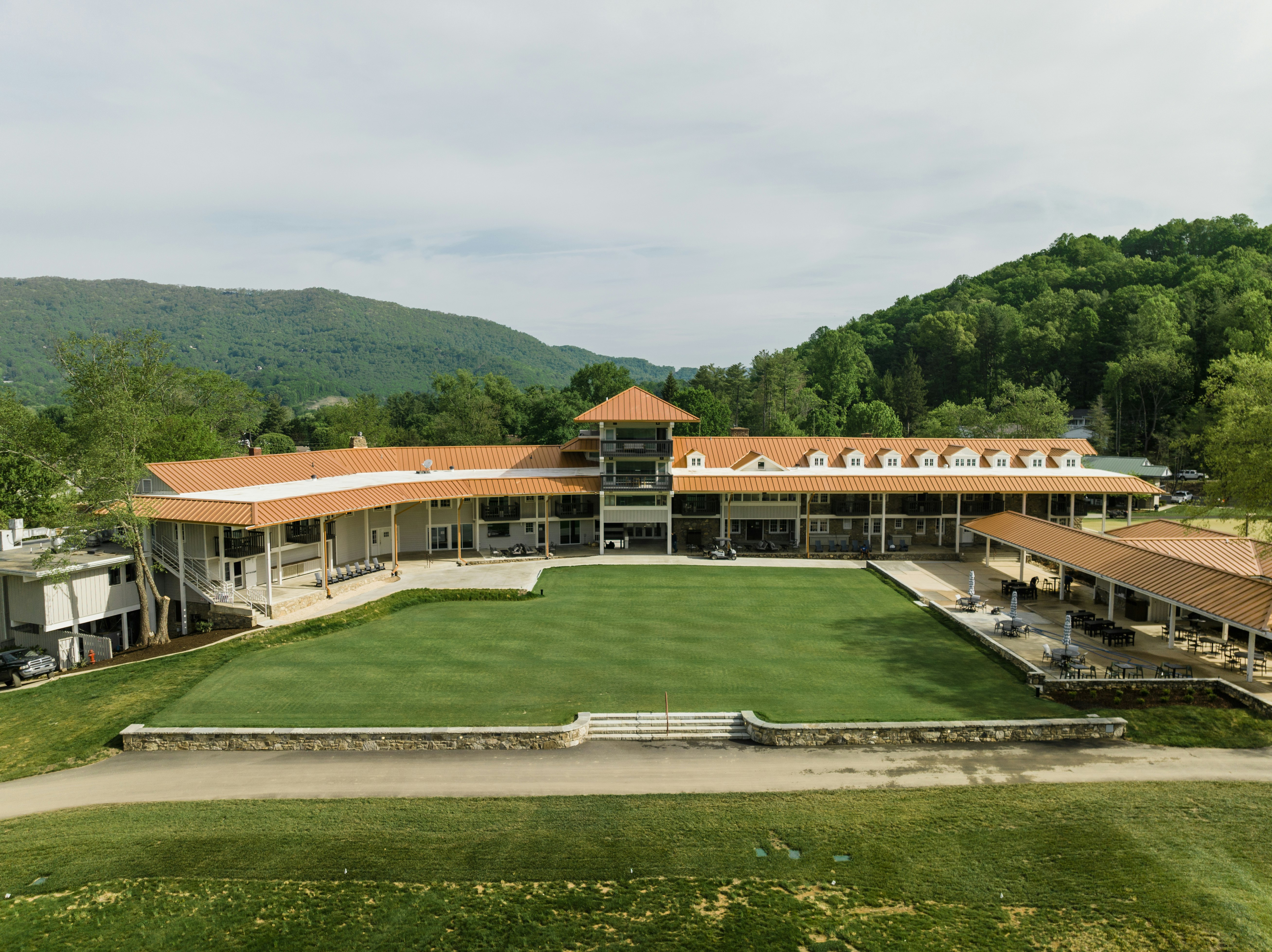 Waynesville Inn and Golf Club, Tapestry Collection by Hilton 65/72