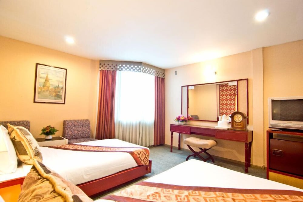 Fortuna Hotel Bangkok 10/39