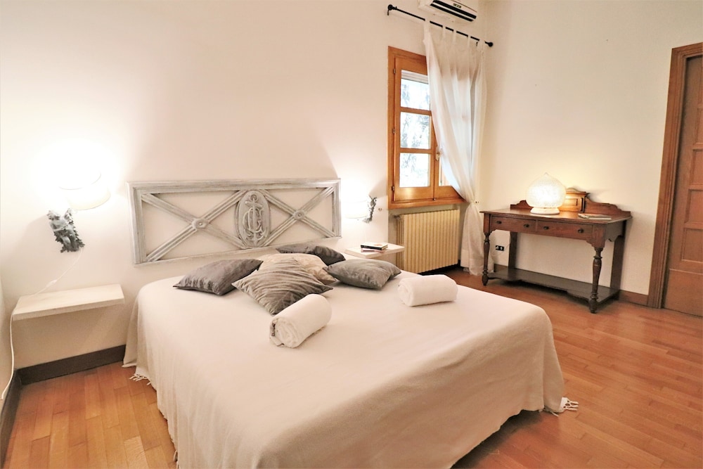 Relais Delle Rose Bed And Breakfast 49/84