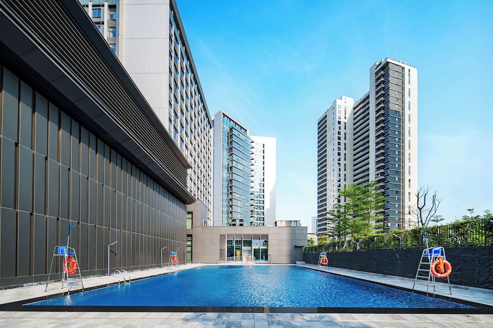 Howard Johnson Royal Hotel Shenzhen 31/32