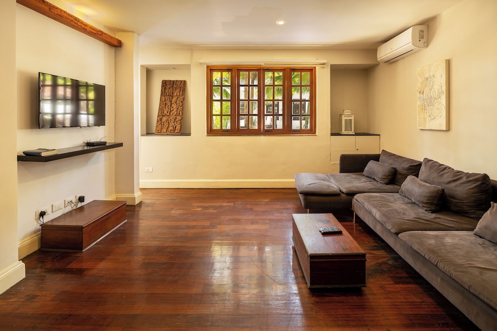Olma Colonial Suites 43/66