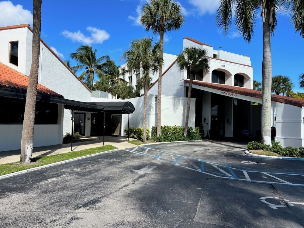 88 Palms Hotel and Event Center 48/59