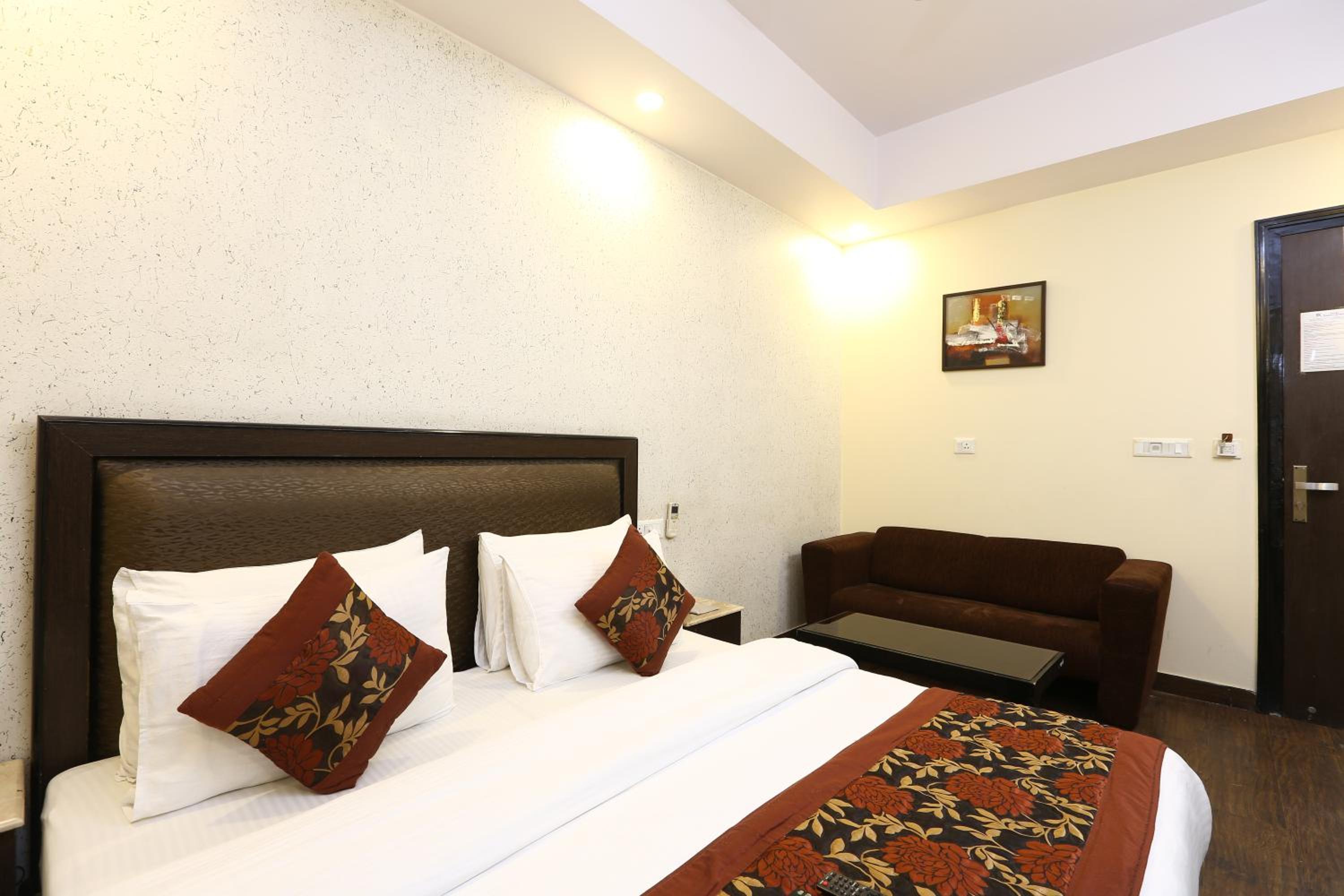 HOTEL KINGSTON PARK 18/55