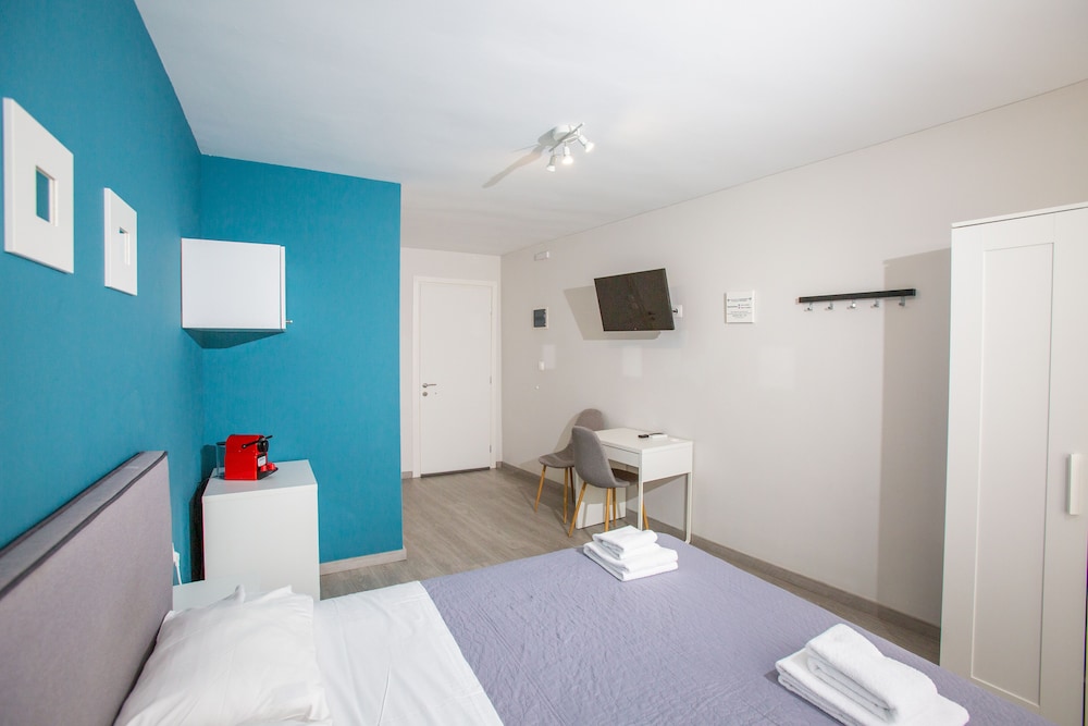 Raise Boutique Rooms in Center of Athens 6/23